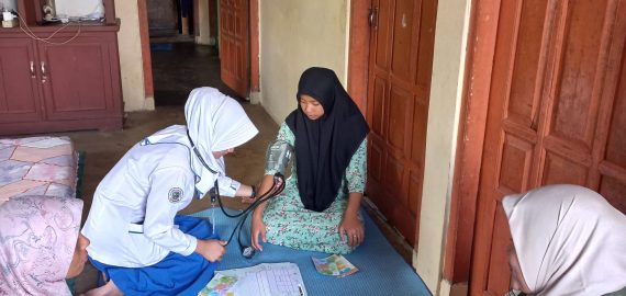 Mahasiswa Prodi D3 kebidanan melaksanakan “PIL CETING” Pendampingan Ibu Hamil Cegah Stunting