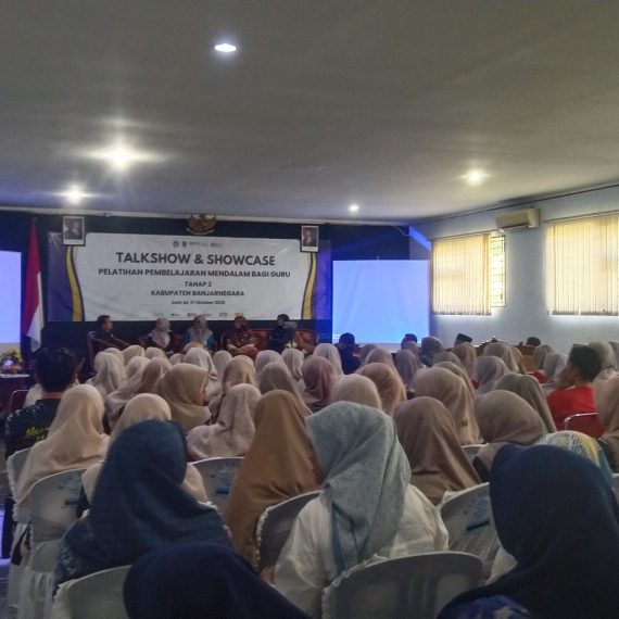Ahmad Nur Hidayat “Kalo Bisa Si dibuka Jurusan Matematika, Bahasa Indonesia dan PGSD di Kampus Politeknik ini