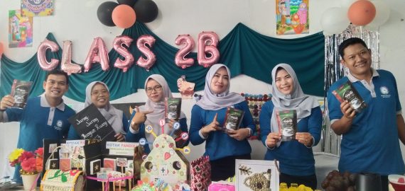 Ahmad Nur Hidayat “Kalo Bisa Si dibuka Jurusan Matematika, Bahasa Indonesia dan PGSD di Kampus Politeknik ini