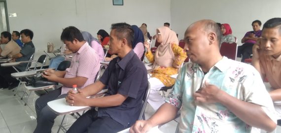 Azis Purwanto “Kampus Industri Harus Bisa Berubah dan Bergerak Cepat