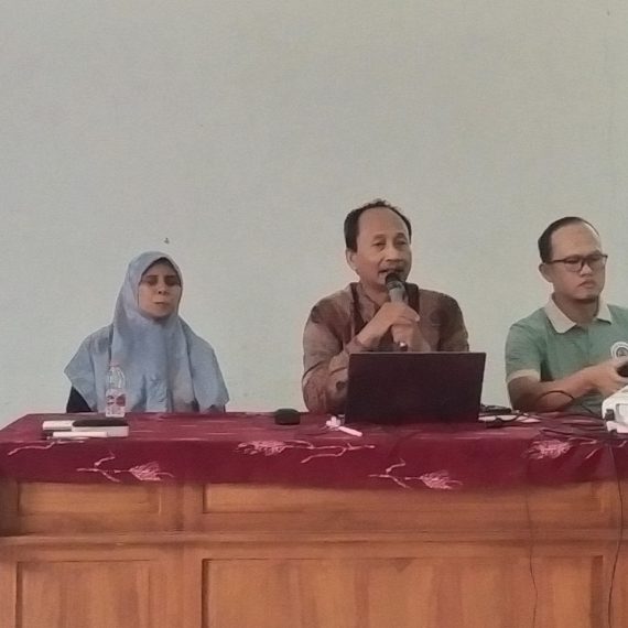 Azis Purwanto “Kampus Industri Harus Bisa Berubah dan Bergerak Cepat