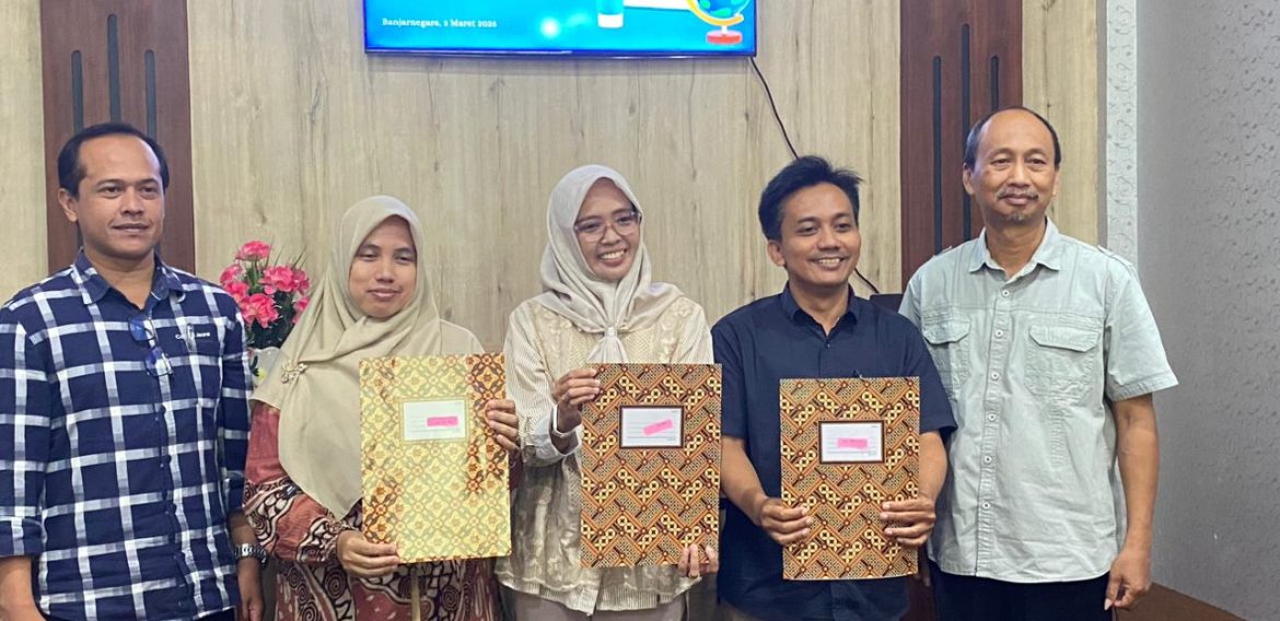 Direktur Politeknik Banjarnegara “Apresiasi Dosen dan Evaluasi Pembelajaran Jadi Momentum Transformasi Menuju Penyatuan dengan Unsoed