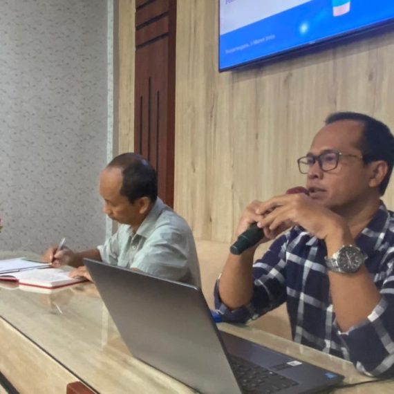 Direktur Politeknik Banjarnegara “Apresiasi Dosen dan Evaluasi Pembelajaran Jadi Momentum Transformasi Menuju Penyatuan dengan Unsoed