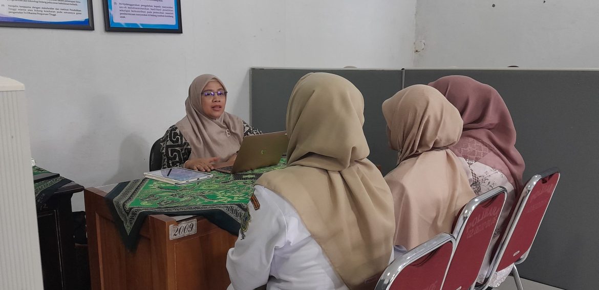 AKREDITASI PRODI KEBIDANAN POLITEKNIK BANJARNEGARA BERLANGSUNG SUKSES