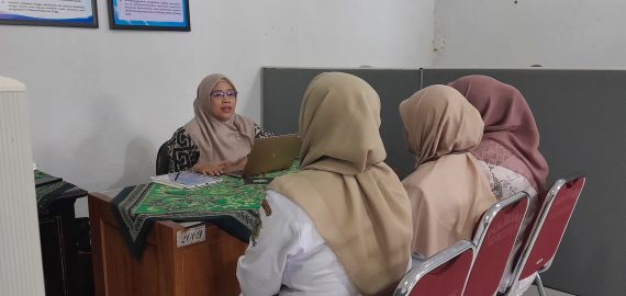 AKREDITASI PRODI KEBIDANAN POLITEKNIK BANJARNEGARA BERLANGSUNG SUKSES