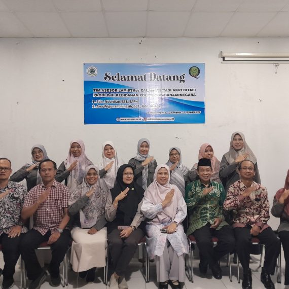 AKREDITASI PRODI KEBIDANAN POLITEKNIK BANJARNEGARA BERLANGSUNG SUKSES