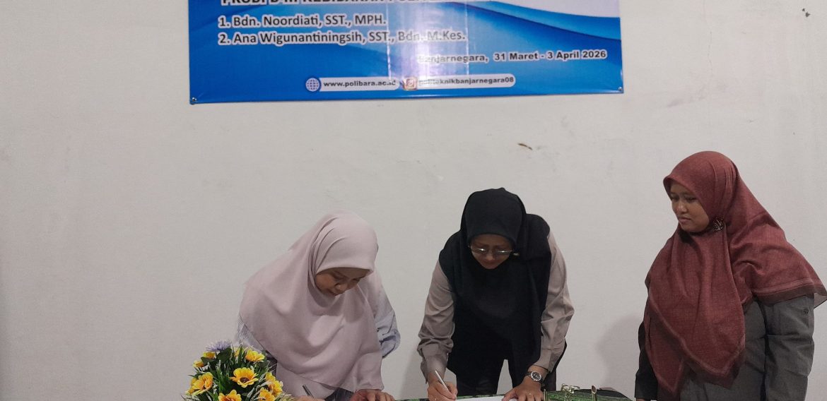 AKREDITASI PRODI KEBIDANAN POLITEKNIK BANJARNEGARA BERLANGSUNG SUKSES