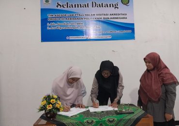 AKREDITASI PRODI KEBIDANAN POLITEKNIK BANJARNEGARA BERLANGSUNG SUKSES